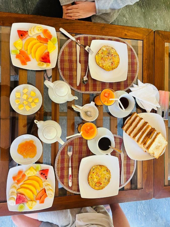 Wijesiri Family Guest House سيغيرِيا المظهر الخارجي الصورة