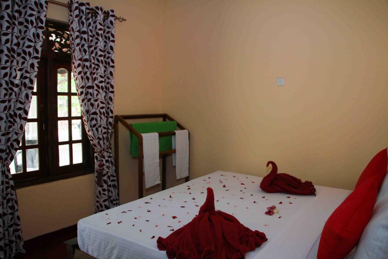Wijesiri Family Guest House سيغيرِيا المظهر الخارجي الصورة
