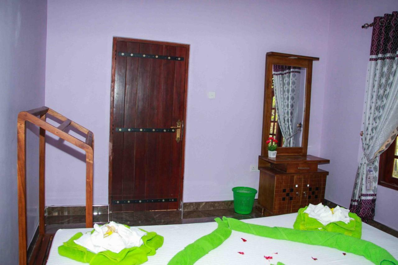 Wijesiri Family Guest House سيغيرِيا المظهر الخارجي الصورة