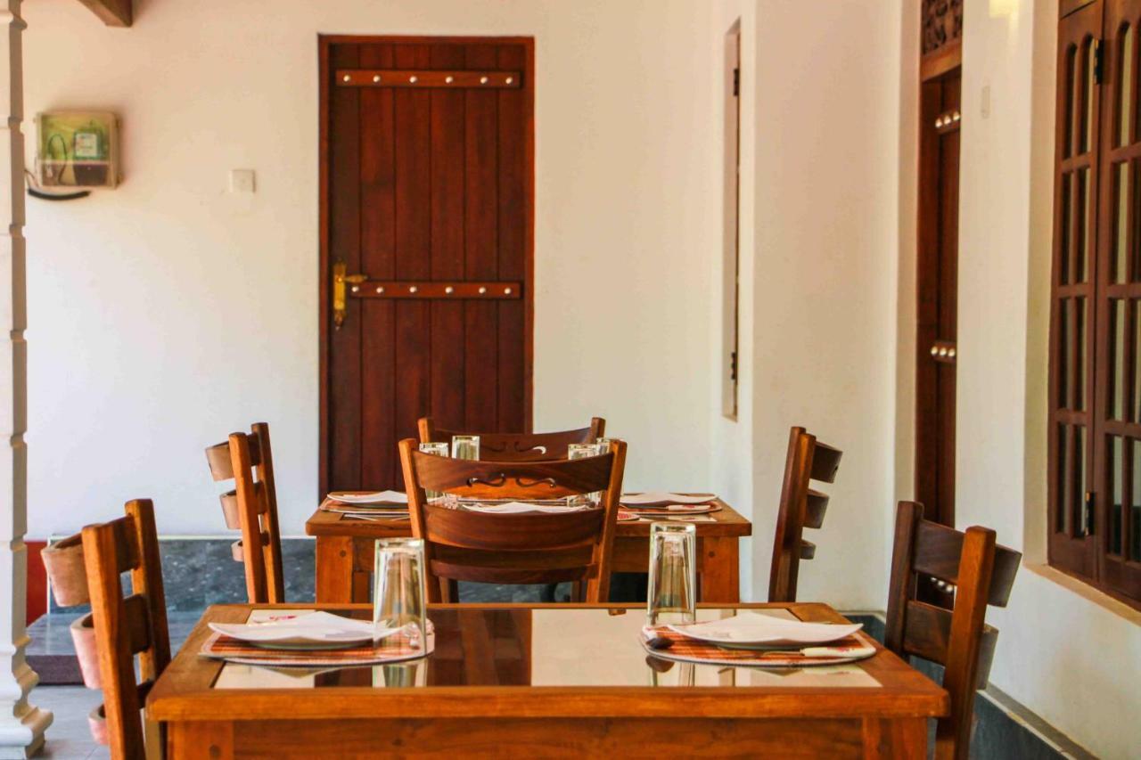 Wijesiri Family Guest House سيغيرِيا المظهر الخارجي الصورة