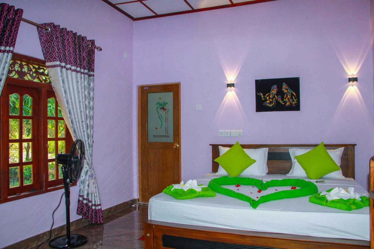 Wijesiri Family Guest House سيغيرِيا المظهر الخارجي الصورة