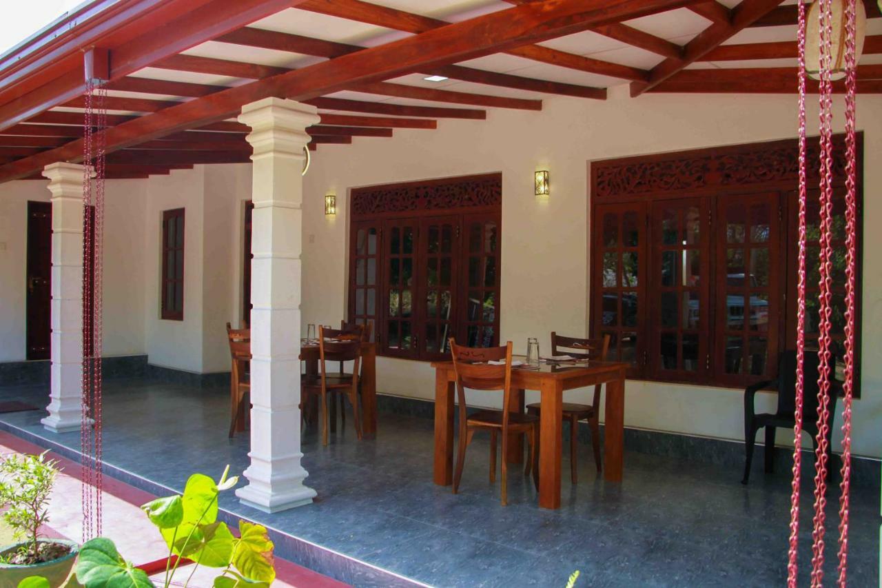 Wijesiri Family Guest House سيغيرِيا المظهر الخارجي الصورة